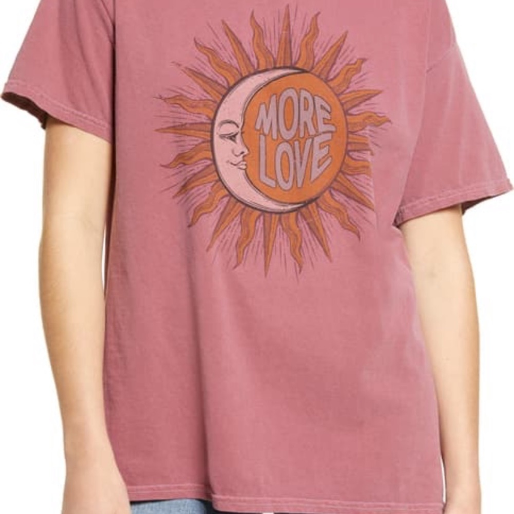 Sun moon graphic tee